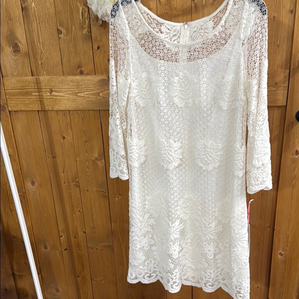 White Sheath Dress with 3/4 Sleeves and Scoop Neck